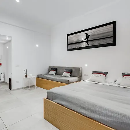 96 Degli Ubaldi Charming Apartment