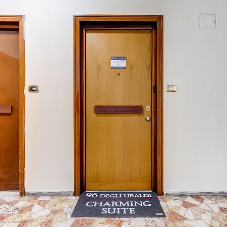 96 Degli Ubaldi Charming Apartment *